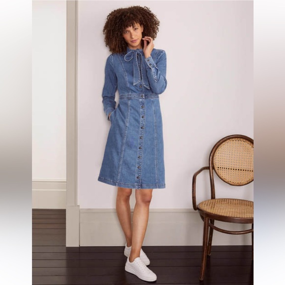 Boden Dresses & Skirts - Boden Blue Long Sleeve Denim Dress